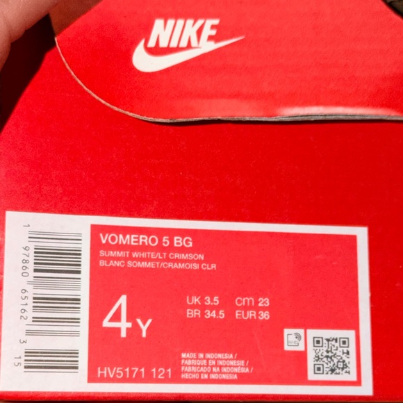 Nike Vomero 5 Valentine's Day White Red Pink HV5171-121 Size 4.5Y - Picture 9 of 10